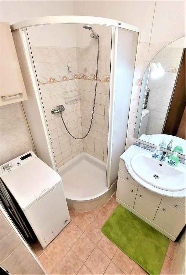 "Like A Home" Apartment Pozsony Kültér fotó